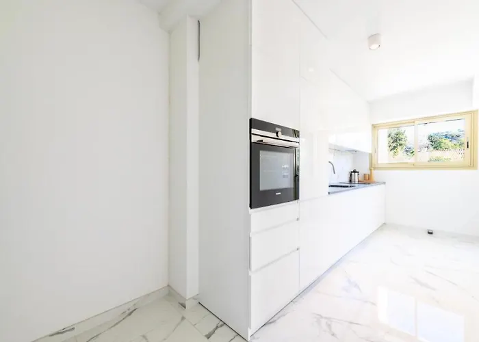 Spacieux 3p En Avec Piscine - Spacieux 3p En Avec Piscine Mae-3033 *