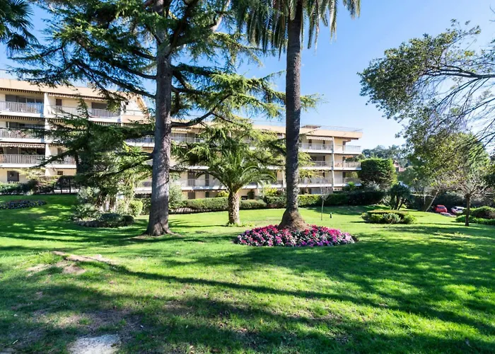 Spacieux 3p En Avec Piscine - Spacieux 3p En Avec Piscine Mae-3033 *